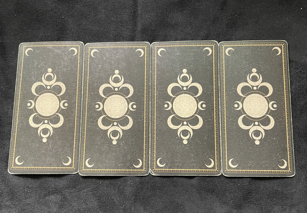 4월의 성취운입니다. 내가 바라는 것들이 이뤄질지, 나에게 올 좋은 소식은 무엇인지에 관해 뽑습니다. 복채는 마음과 리트윗이며, 제너럴 리딩은 재미로만 즐겨주세요. 리딩 결과는 40rt 이후에 업로드 됩니다.