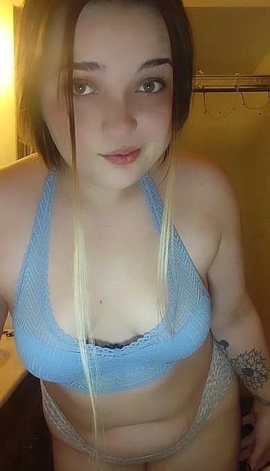 Tryna catch a vibe. https://t.co/nNT7n1Expq