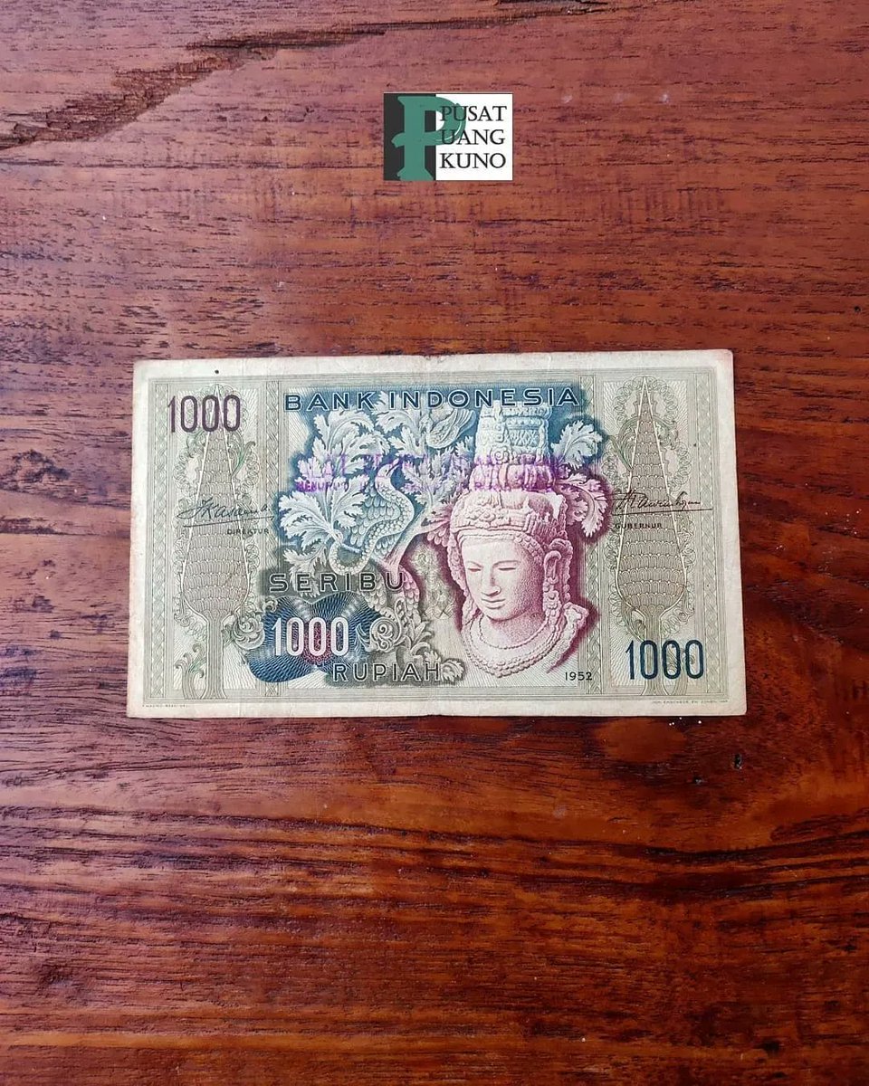 pusatuangkuno's tweet photo. Code : 97UK
Uang kuno kertas 1000 rupiah tahun 1952  Budaya
Seri Budaya bergambar Relief Hindu dan Ukiran kayu
Kondisi: (sesuai foto)

Jika berminat dapat langsung order
Tinggalkan chat atau pesan jika ada pertanyaan
Kontak dapat menghubungi WA : 081357332202 https://t.co/NlSVGBaSpD