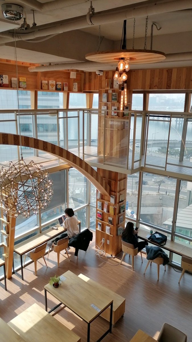 someMetalGrill's tweet photo. they are playing totoro piano songs in my study cafe I am in love!! 😍 https://t.co/suh57PQOi7