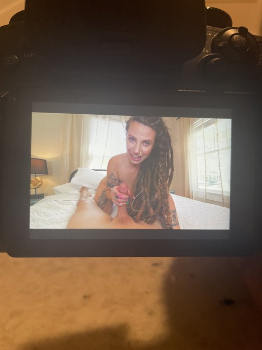 I wish I had more hands, so I could give @IndicaFlowerxxx 4 thumbs up!!! So worth like the 3 year wait<a class="tags" href="/tag/indicaflowerxxx">@indicaflowerxxx</a><a href="/tag/joel"class="tags"><span>#joel</span></a>