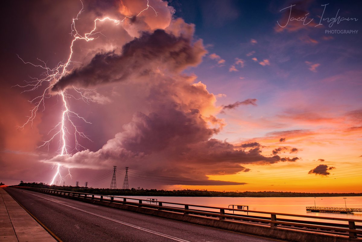One from the archives..
'Dogleg Dusk' from the Elizabeth River Bridge, Palmerston NT. 
Up there with some of the best sunset thunderstorms I've witnessed during my time in Darwin.
#darwin #northernterritory #australia #tourismtopend #stormchaser #lightning #storm @OreboundImages