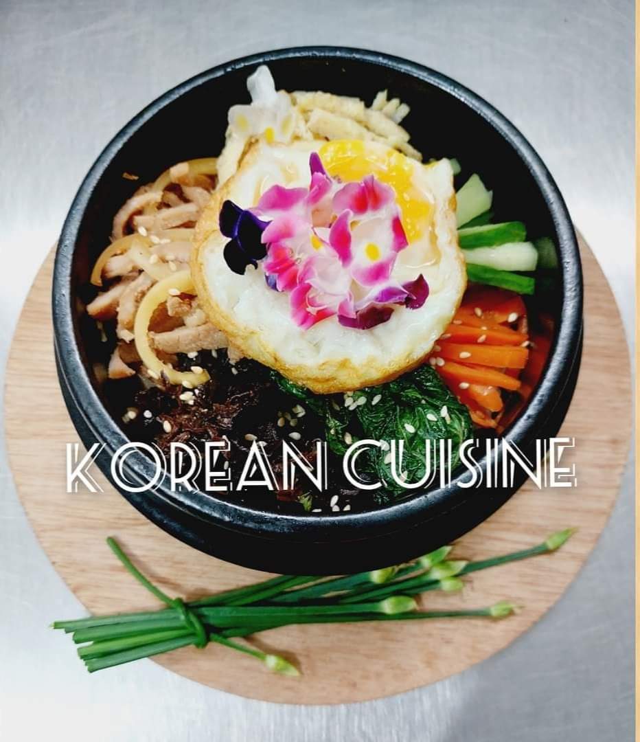 ercia24_V's tweet image. Korean cuisine class on March 31 10am at San Antonio Village Makati city. See details in our fb page Moon&apos;s box . Inviting all #carats too and receive Seventeen albums or merch 
#koreancuisineclass #Facetofaceclass #carats
