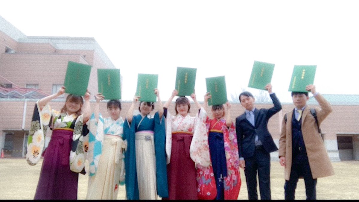tonkatuuu7's tweet photo. 卒業おめでとう🎓🌸
トンカツ定食はまだまだ終わりません！！🐷 https://t.co/2wGXBlky5V