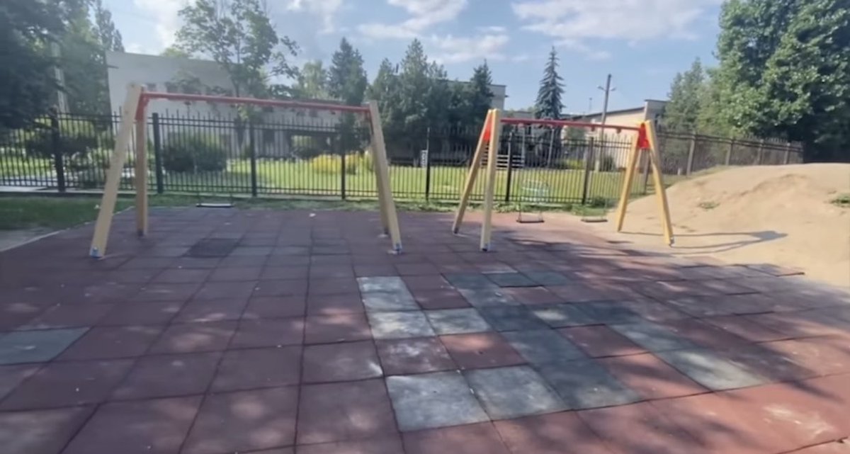 whip_head's tweet photo. Та ви що?  У нас немає фашистів https://t.co/Dhz5j9NkDZ
