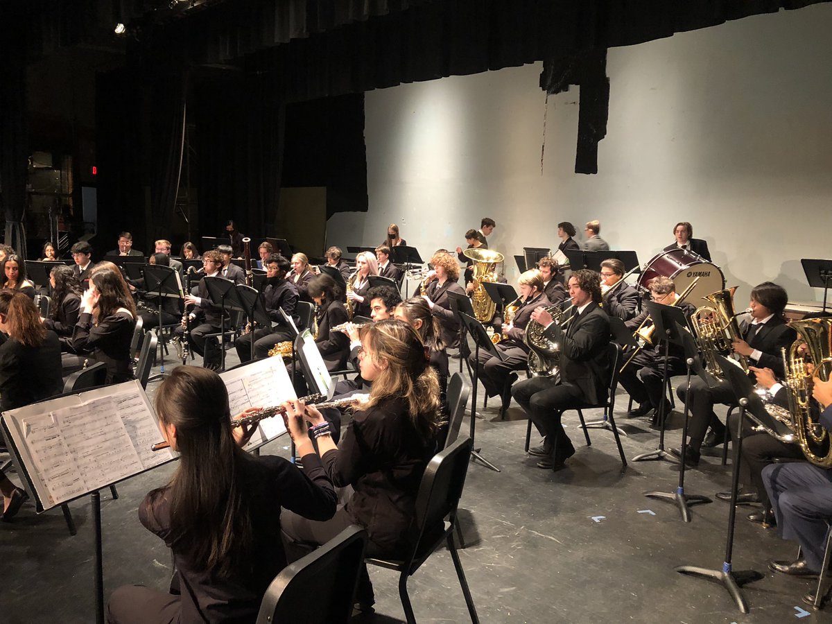 Congratulations to the NHS Wind Ensemble on receiving a rating of silver at today’s NJSMA Region 1 Concert Band Festival.  It was so great to hear live music once again! 🙌🏼🎶 Well done by all! #nutleymusic <a href="/NutleyMusicBstr/">Nutley Music Boosters</a> <a href="/NutleyPrincipal/">Denis Williams</a> <a href="/NutleySchoolsNJ/">NutleyPSD</a>