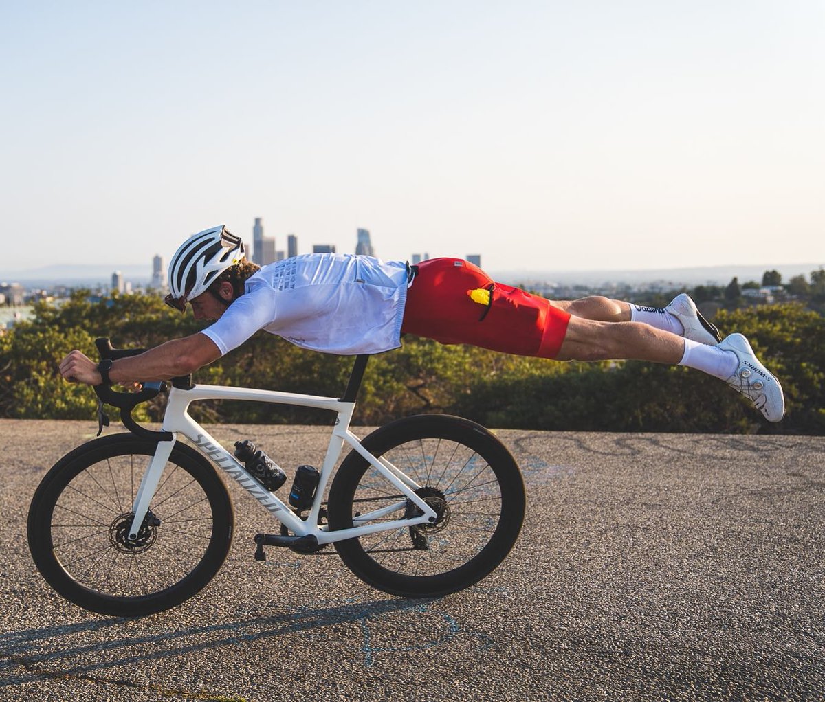 "Always wanted to be like Superman 🦸‍♂️" 

The Tarmac SL7 - making childhood dreams come true since the start👊

Explore the bike ▶️ bit.ly/37se5Rd 

📸 @cody_chouinard 
📷 <a href="/spencerrathkamp/">spencer rathkamp</a>