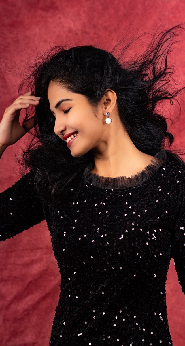 VenbaOfficial's tweet image. 🖤🖤