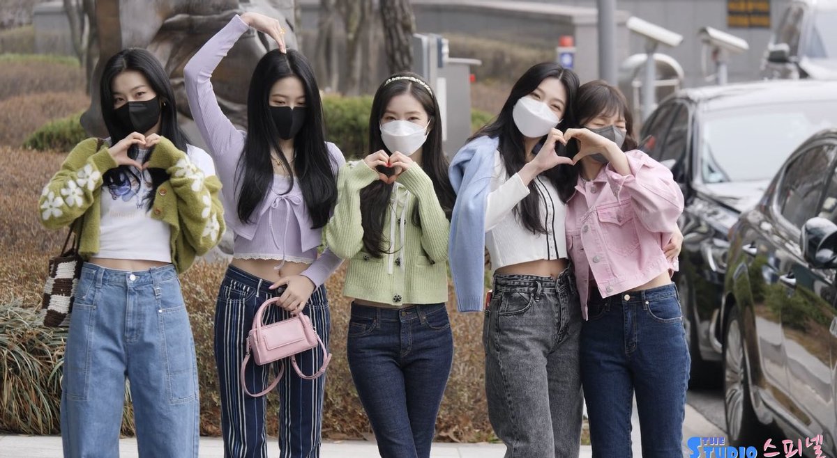 kimjenknee's tweet photo. they’re so cute https://t.co/1QUn3pijkR