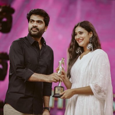 #NewProfilePic 

#SilambarasanTR ❤️#MirchiMusicAwardsSouth #MirchiMusicAwards2022 #VendhuThanindhathuKaadu