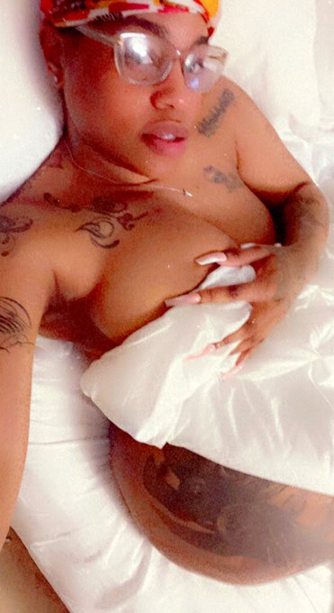 Everything Romiti said in Meeting in my Bed🥰 https://t.co/9zh0oyO8yo<a href="/tag/rainyday"class="tags"><span>#rainyday</span></a>