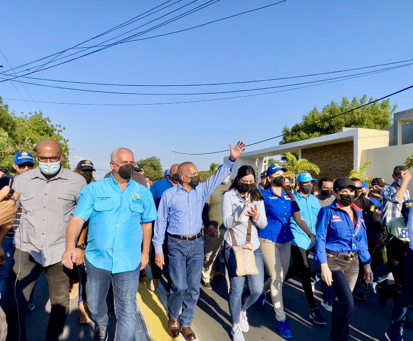 Somoszulianidad's tweet photo. El Zulia sigue avanzando hacia el progreso. Hoy #22M el gobernador @manuelrosalesg inauguró el corredor vial Betulio González en el municipio San Francisco #DichoYHecho https://t.co/ehvyLpKDmN