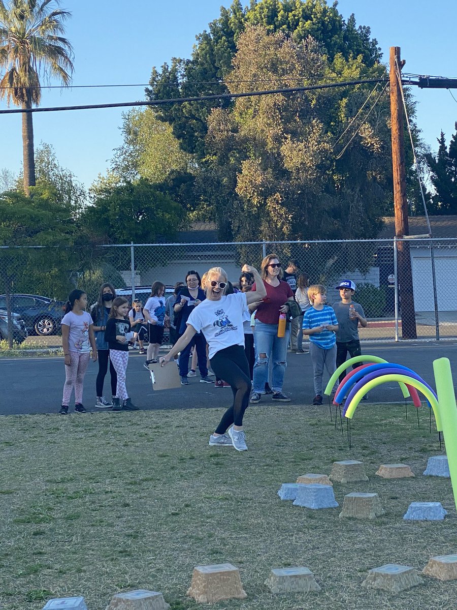 DriveCharter's tweet photo. What a great turn out for our Family Fitness Night! It was wonderful welcoming our families back on campus and getting some exercise while we were at it! #rdcs #weareriverside #LDNESchools https://t.co/H1iuVeNC0r