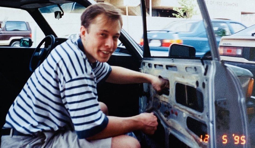 teslaownersSV's tweet image. Here @elonmusk is fixing his 1978 bmw  with old parts fork a junkyard in 1995 and now he’s worth 4X bmw. 🤯🤯🤯