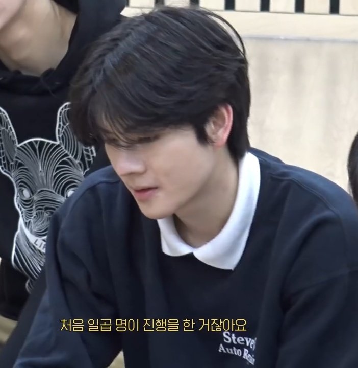 ◠◡◠ (@dolltraineea) on Twitter photo 