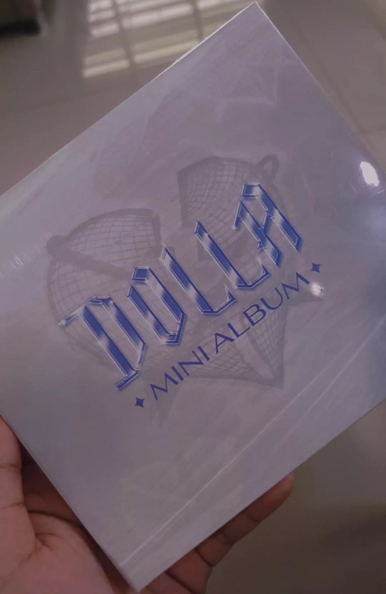hytdmj's tweet photo. LOOK WHAT I RECEIVED TODAYYYY !!!!!
@bbyqngels @babytabbypuff @syasya_rzl @dollaofficialMY @UMDomestic #DOLLAMINIALBUM https://t.co/v493woOQtl