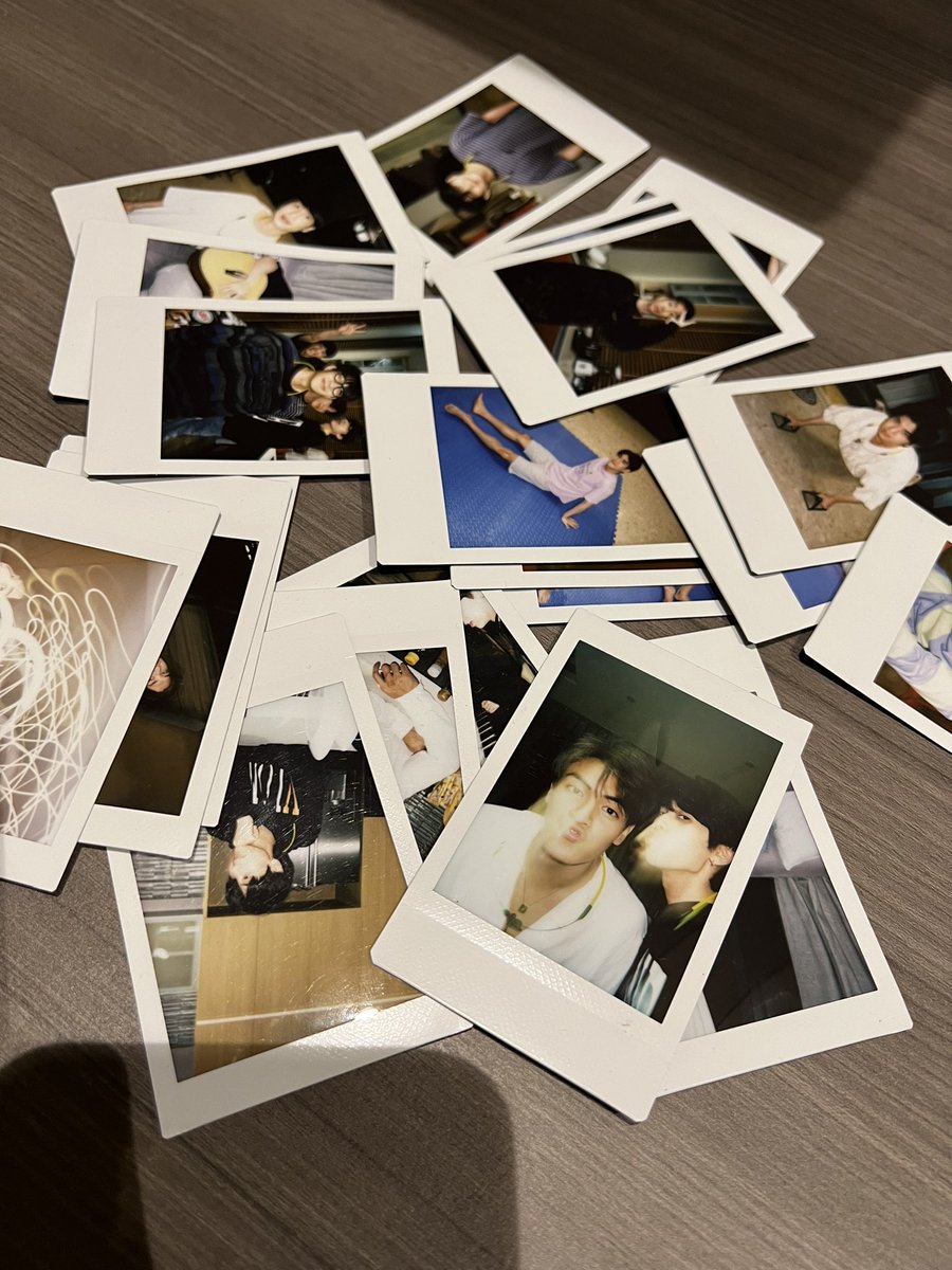 dunknatachai's tweet photo. its like a polaroid love❤️ https://t.co/BC2630MXpB