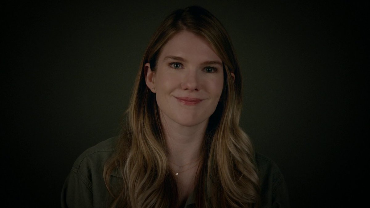 ahscenes's tweet photo. S06E01 | #AHSRoanoke https://t.co/ldcSSnPW6B