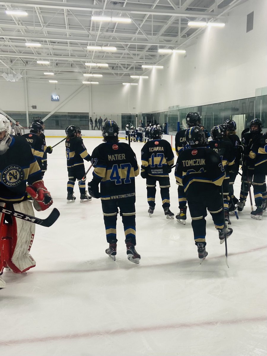 MMatier's tweet photo. Big win tonight for the @niagaranorthaaa U14 boys over a tough Halton team to clinch a berth in the #OMHAChampionships #RedHats #RollStars #Reece2008 @HometownHockey #LetsGo🔥 https://t.co/K8dWhqZyCO