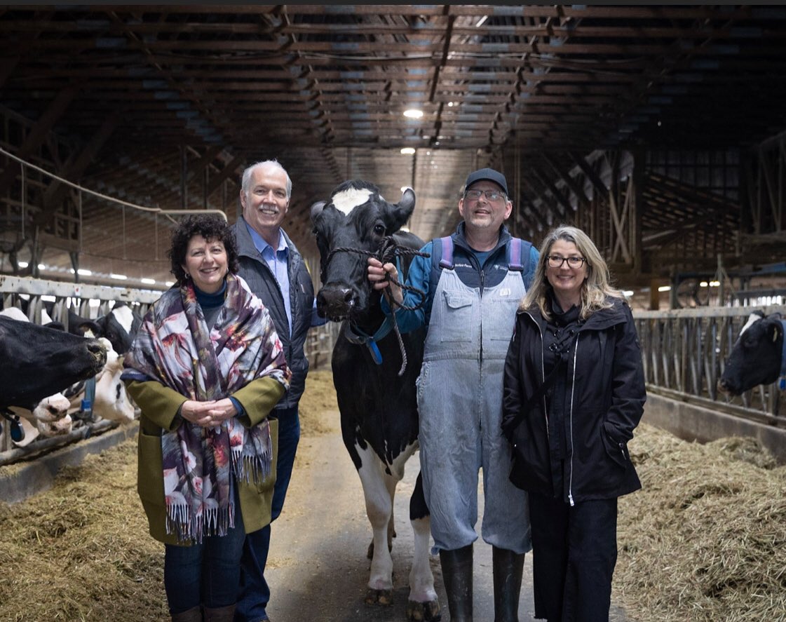 Yesterday, we appreciated the visit by some VIP’s who stopped by. We thanked them for the BC AgriRecovery Initiative which has been assisting Sumas Prairie flood-affected farmers such as ourselves. (L-R Gov’t staff, the Premier, Fever Lyric 92-3E, myself, and the Ag Minister).