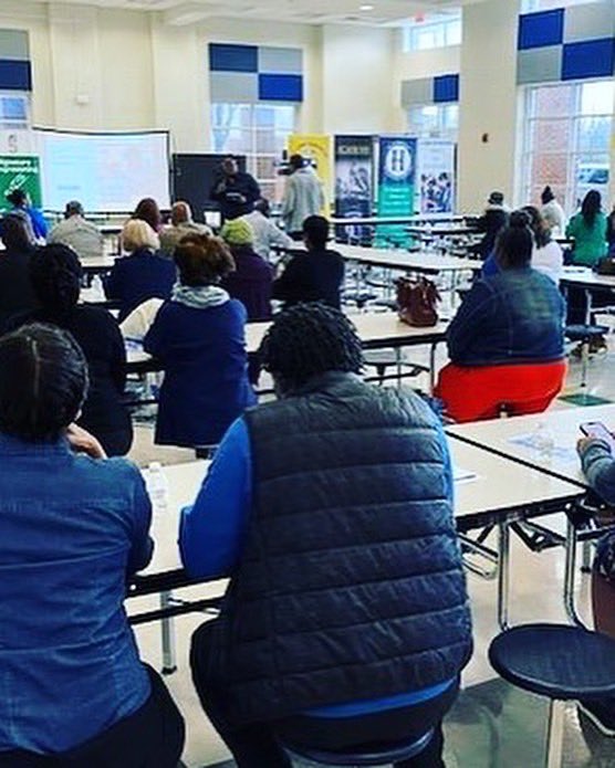 DrLisaHerring's tweet photo. Thank you #WashingtonCluster community for an energetic, inspiring meeting to kick off our State of the Clusters! See you next week, #NorthAtlanta &amp; #SouthAtlanta. #APS5inAction #APSnext #legacybuilders @APSWashington @APSMAJ_Elem @APSTAGAcademy @APSHJRUSSELL @APSHollisCrew https://t.co/f5ZPbgGuhE