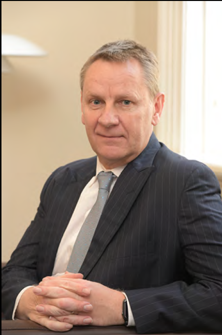 OBGS1908's tweet photo. 2022 OBGS PRESIDENT: Congratulations to Michael Osborne (OB 1985) who was elected the 70th OBGS President at last night's AGM. A proud and passionate Tonner, you would also recall also celebrating his elevation to a Justice of the Supreme Court of Victoria in 2020 #obgs #tonners https://t.co/Vd6iVphzwM