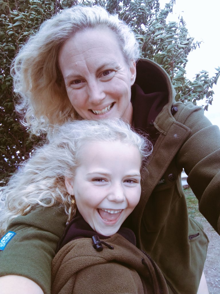 duck_willy's tweet photo. Shit it's windy out there team, afternoon jobs with Taylor & Reef lead big hair 🤩 all the moisture seems to be blowing right round us 😯 #teamboof #flyingkid https://t.co/yToRavfMur