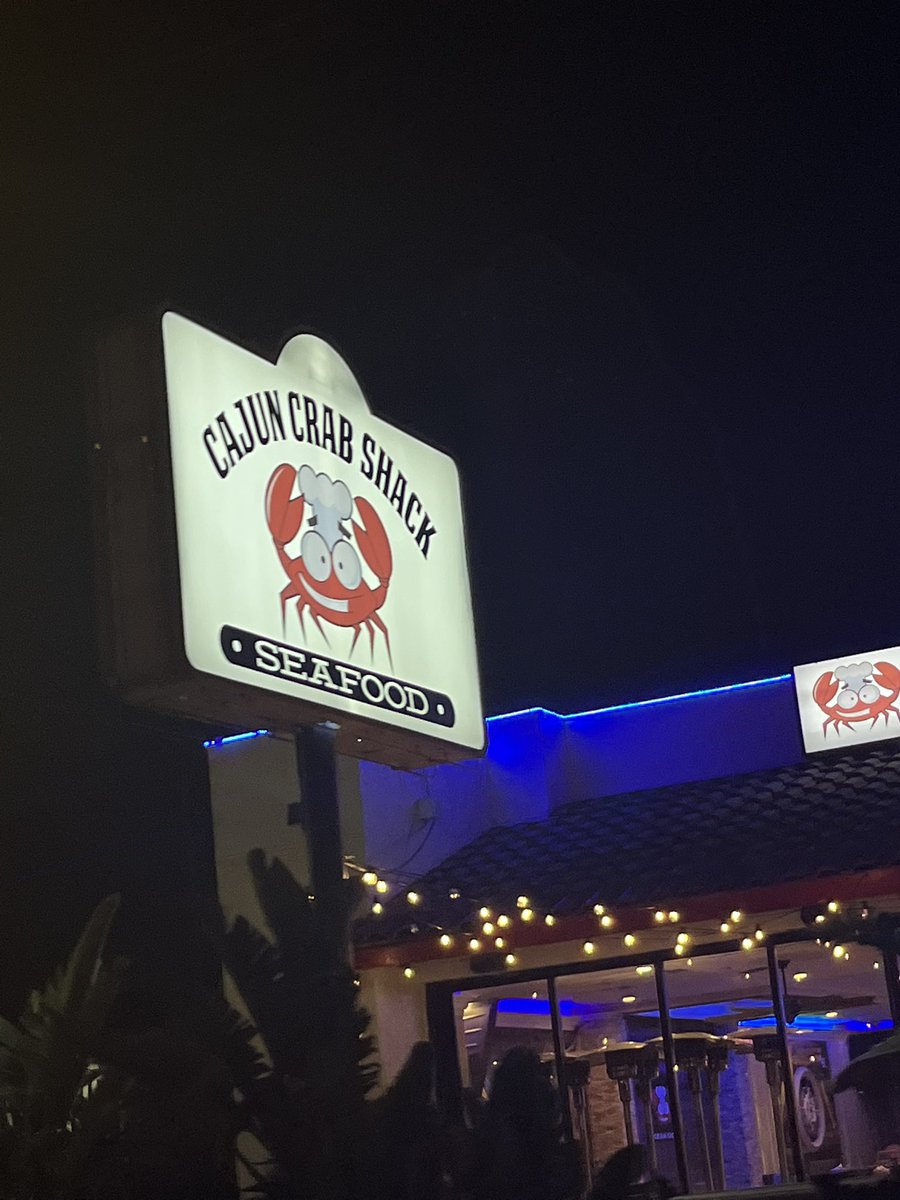 iamnico_3's tweet photo. To my fellow shrimp in a bag lovers, please check out Cajun Crab Shack in Granada Hills, place was good as hell but empty inside :( 
This is not a sponsor https://t.co/fWSQ0YnHsF