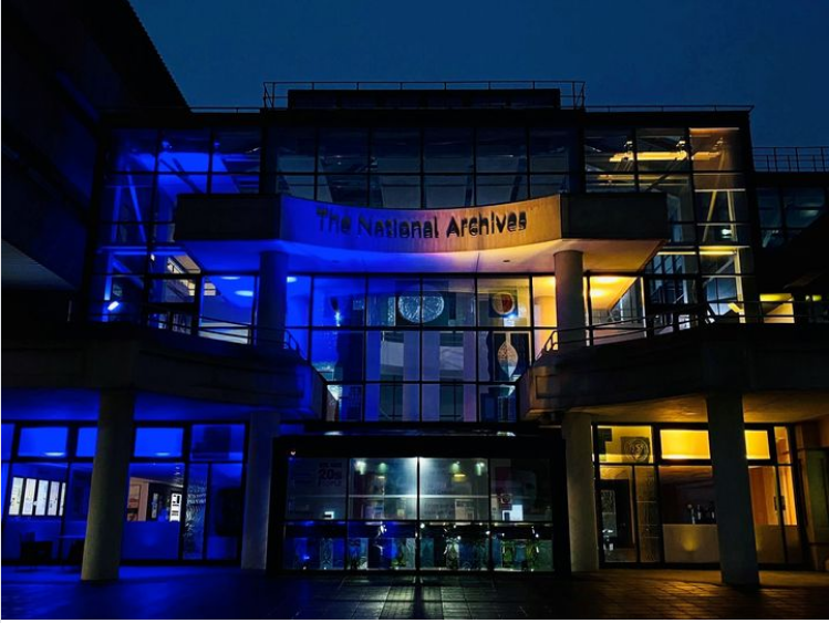 ThereseLynch19's tweet photo. The UK National Archives lit up its building in support of the Ukraine including the archive and cultural community there. I hate to think about how many irreplaceable records have been lost in the last few weeks. https://t.co/GR461I8o9X https://t.co/jKlvy04b0e