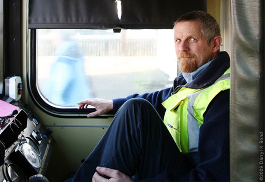 Rail accidents take a toll on everyone involved, including our locomotive engineers.

Read their stories here: bit.ly/3qb6yPn 

If you or someone you know is planning a train track shoot, stop them in their tracks. Say NO to train track photography.