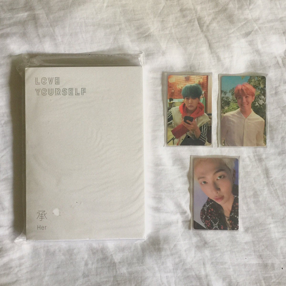 lilacaffe's tweet photo. 𓏔 wts lfb ph 🌷 #lcaffesells

⌕ yoongi her e + namseok pc
⌕ 1,370 / sold as set only 
⌕ reply / dm to claim 

⌗ yoongi her e suga namjoon rm jhope hoseok mots7 ver 4 p persona map of the soul lys love yourself her e o ver v version persona pc photocard https://t.co/t2cwUrfjLI