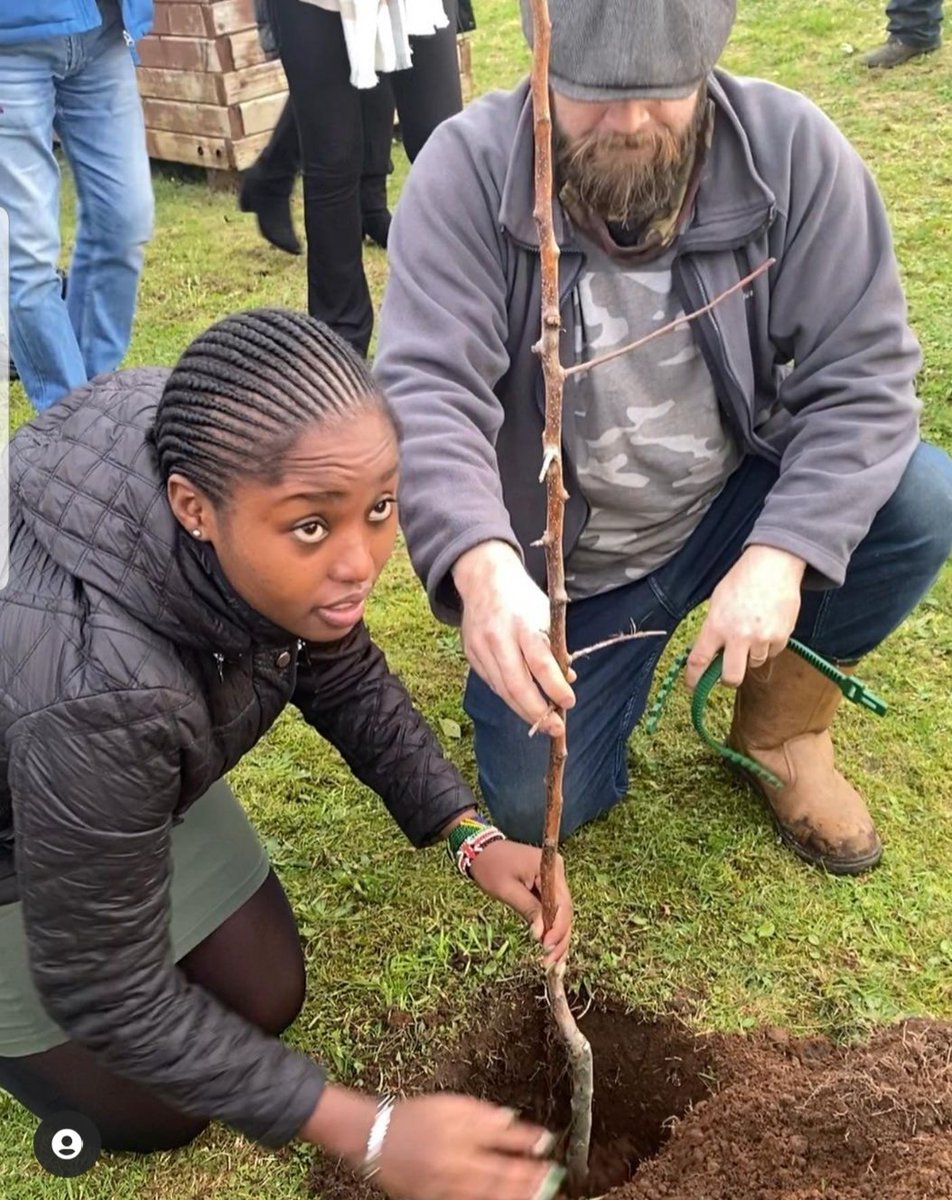 Captain_GreenKe's tweet photo. Know Your Environmental Championβ
@anitasoina is a young Environmentalist, Author - The Green War & the founder @spicewarriors_
Dear Anita we appreciate you & your good workπ±
We wish you a good luck in the coming elections ππ
#growtrees #savetrees #climateaction #CaptainGreen https://t.co/wJQRDTezcB