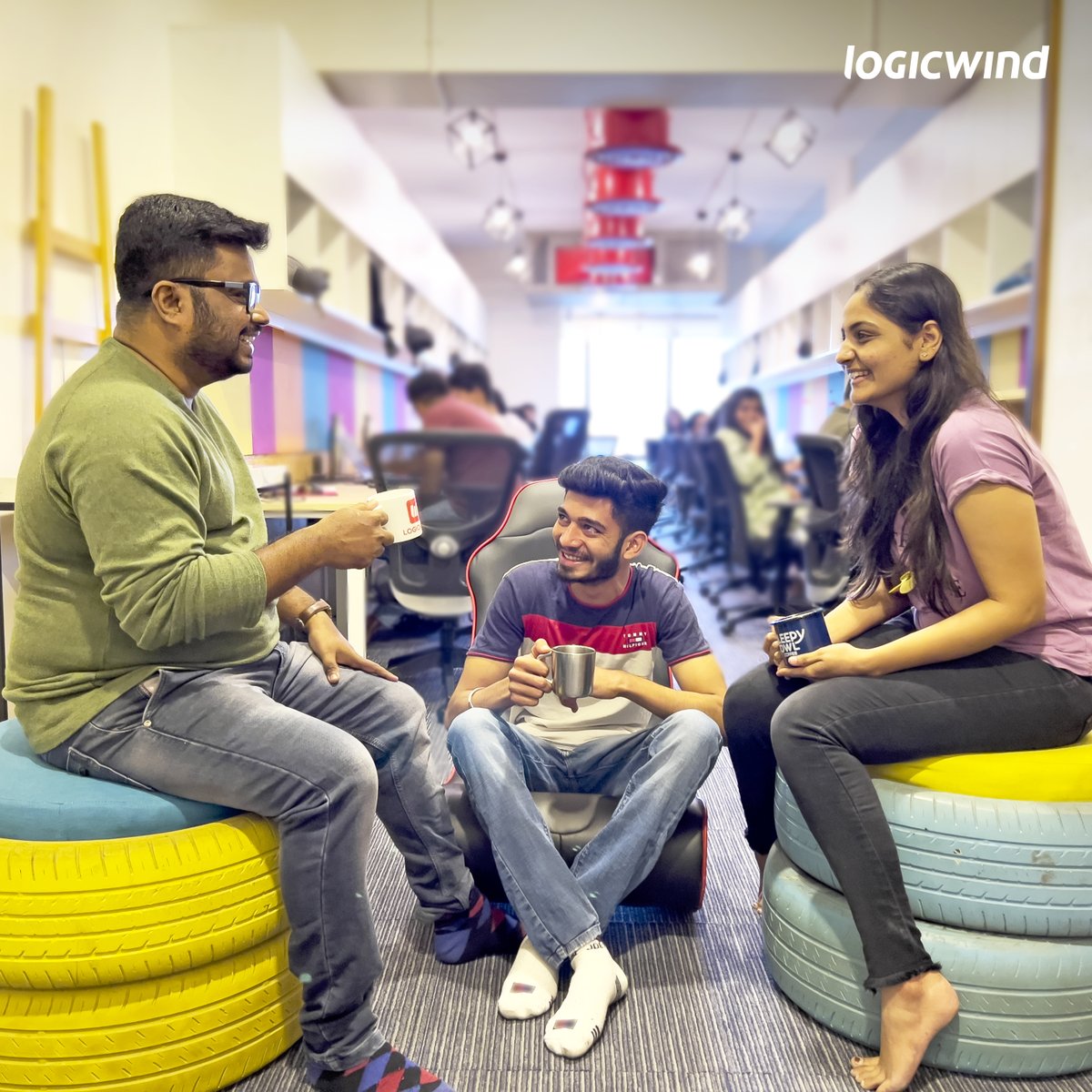 logicwind's tweet image. Can meetings be fun? Challenge accepted😎
With a Manager who "Makes Work Fun" and enthusiastic Interns, Logicwind feels more like a second home than a company🥰😋
#Logicwind #ProjectManagers #Interns #SoftwareCompany #CompanyCulture #Growth #BusinessOpportunities #ITCompany
