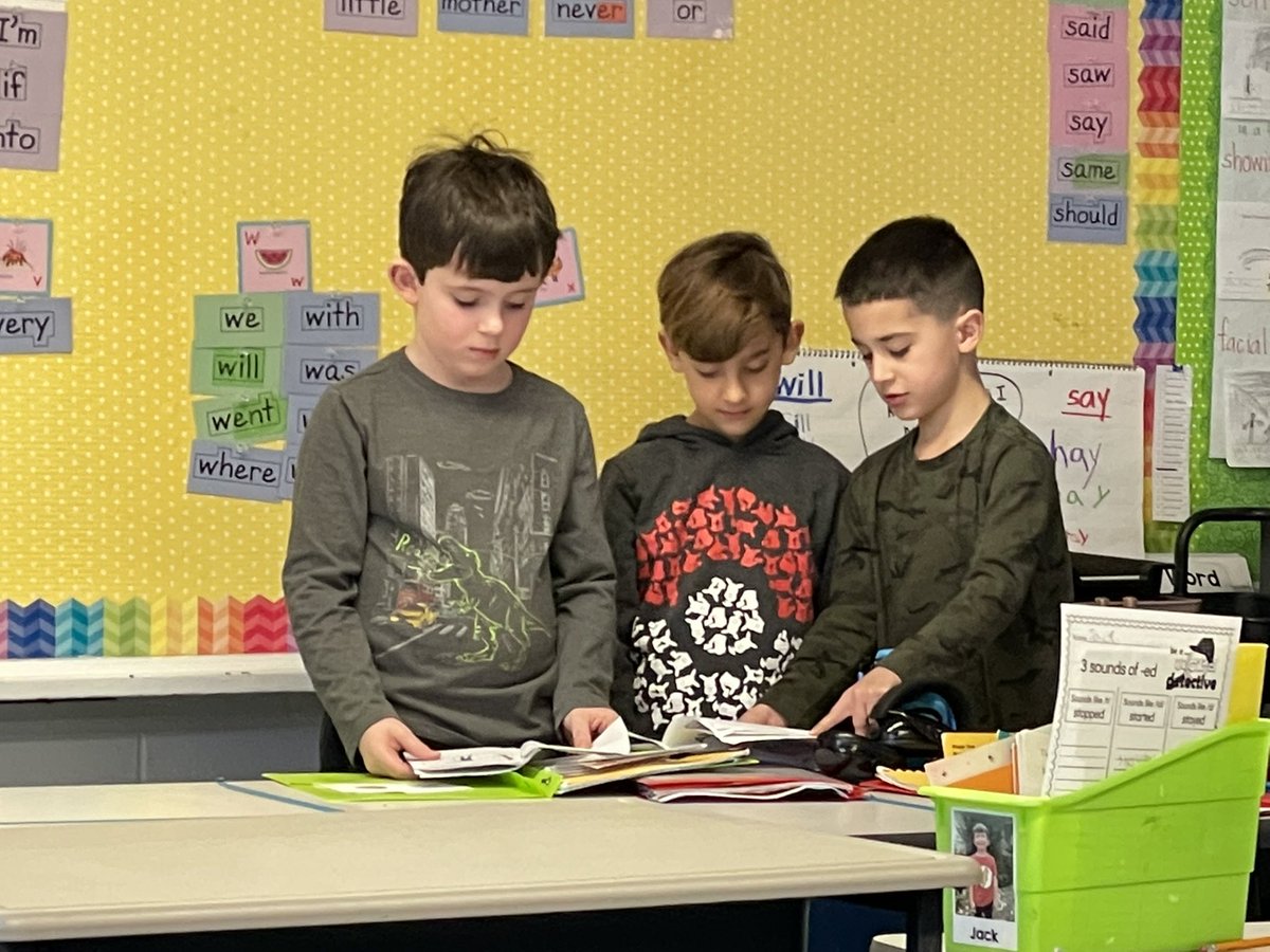 Caught these #1stgrade Ss sharing their writing with one another. When I compliment them in front of the class one responds “That’s what good writers do.” 🥰