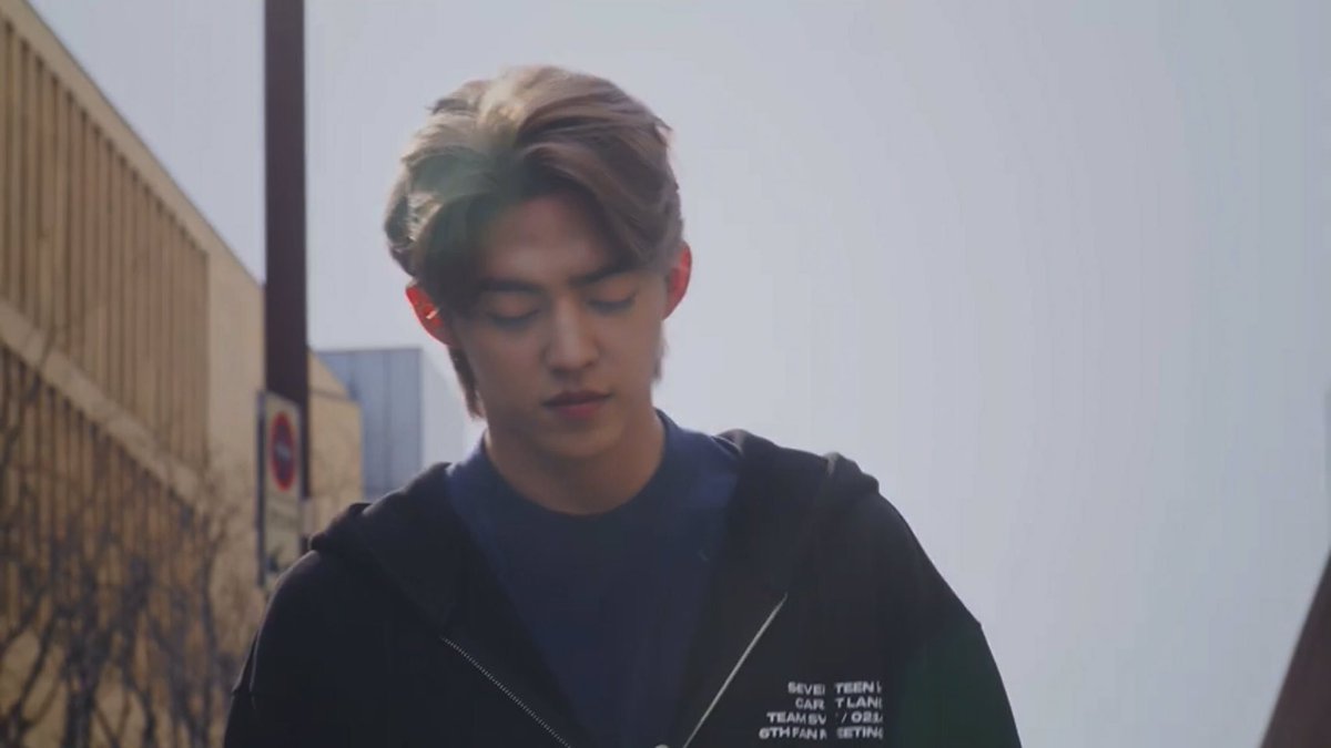 domcheol's tweet photo. seungcheol looks so good, i’m obsessed with his hair https://t.co/borO3YBt1U
