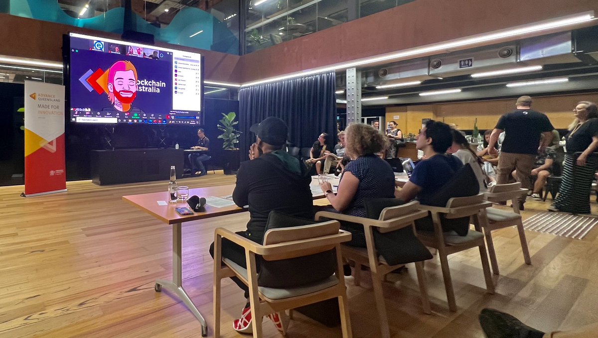 travydoteth's tweet photo. What an incredibly valuable experience! 🔥

Got to pitch @AusNFTNetwork to a full house tonight! 

Thank you @BlockchainAUS! 🇦🇺

#BlockchainWeek2022 #NFTnetwork #ausnft #blockchainweek https://t.co/SxBgOuFHBR