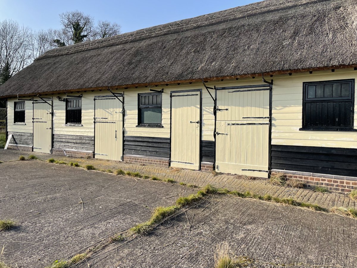 PeterMorgan152's tweet image. Stunning Cheshire countryside.  Work underway to transform these stables in Ecclestone