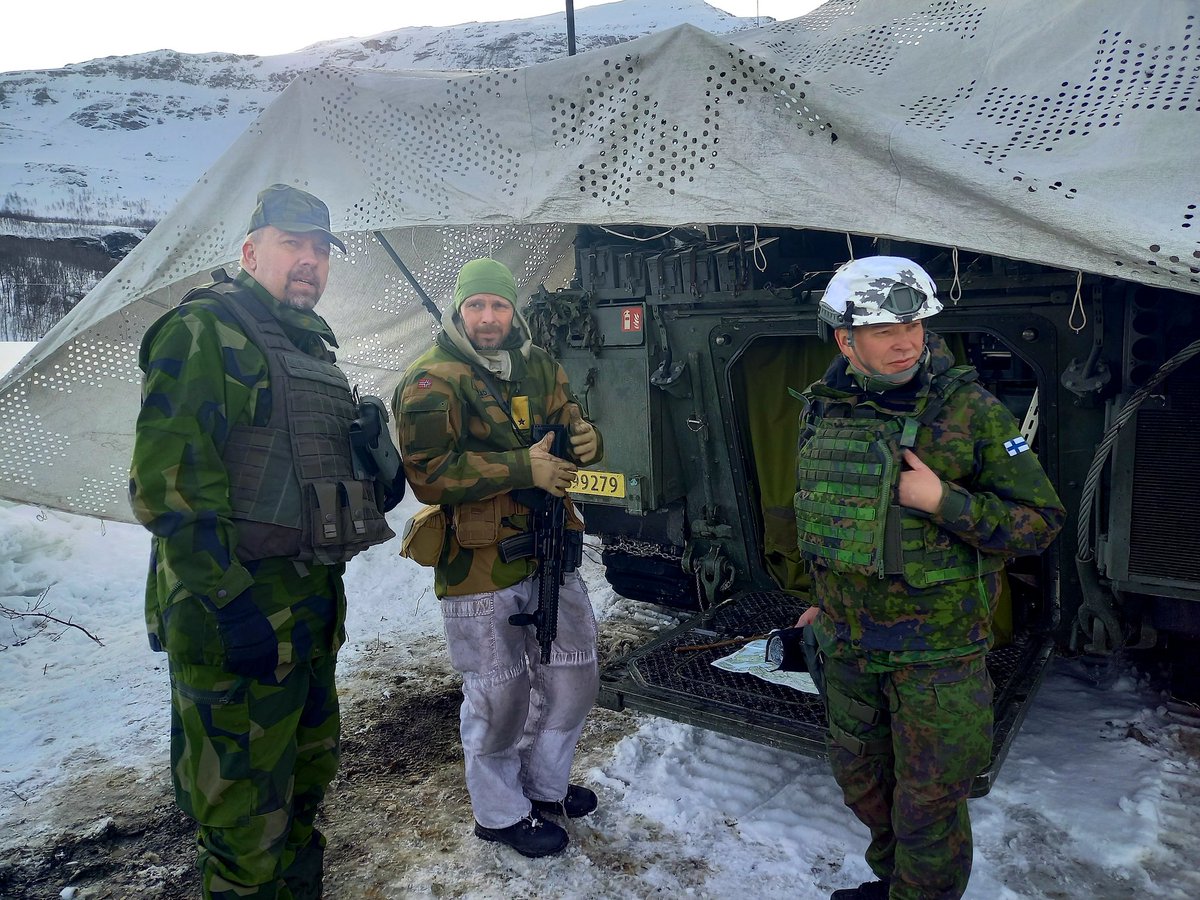 🇸🇪🇸🇯🇫🇮 Viking huddle
#ColdResponse22 
#WeAreNATO