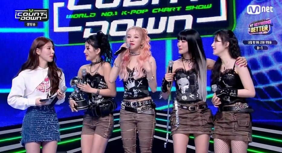 yuqifairyy's tweet photo. GIDLE 3RD WIN !!!!❤️ @G_I_DLE #GIDLE #GIDLE_TOMBOY #GIDLE3rdWin https://t.co/wFhGZIehUQ