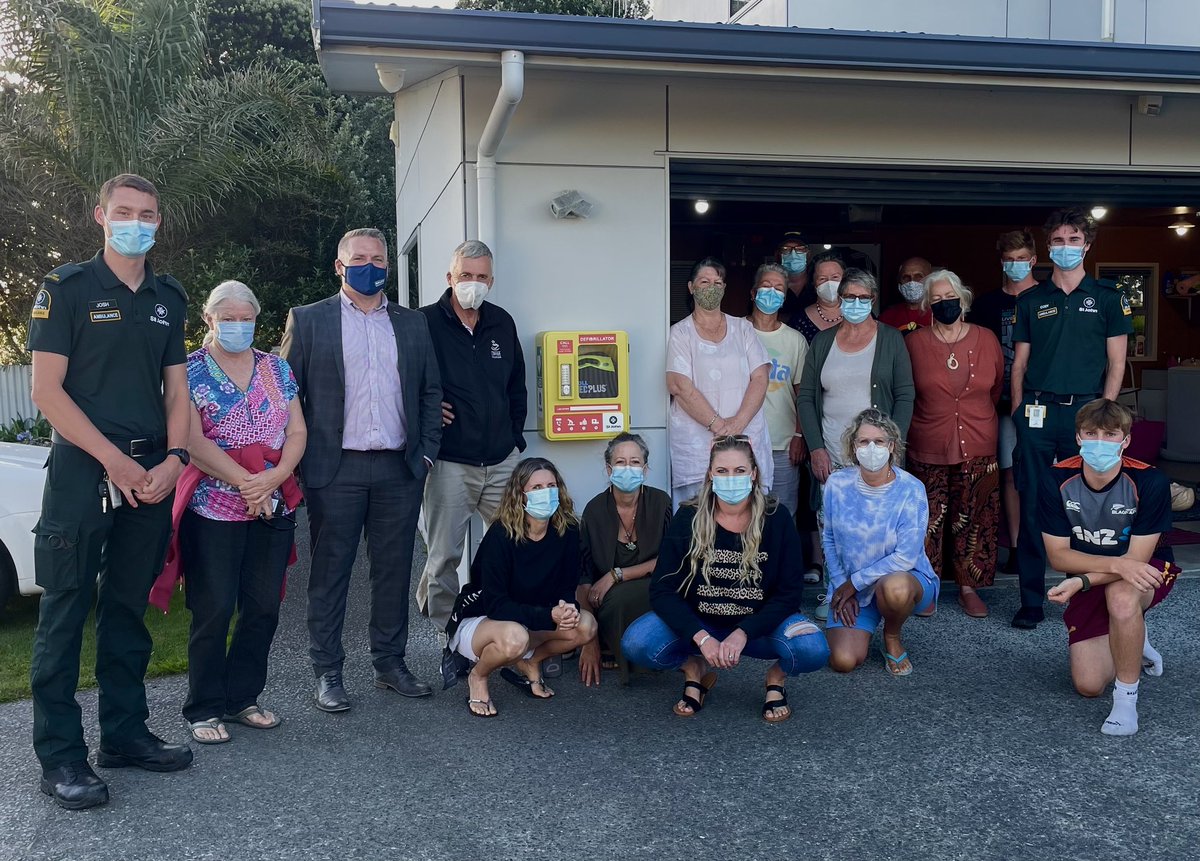 3StepsforLife's tweet image. The mission of @3stepsforlife is to empower members of the community to step forward when help is needed. stjohn.org.nz/3stepsforlife

Keen for a programme in your community? Reach out to our team by emailing 3stepsforlife@stjohn.org.nz