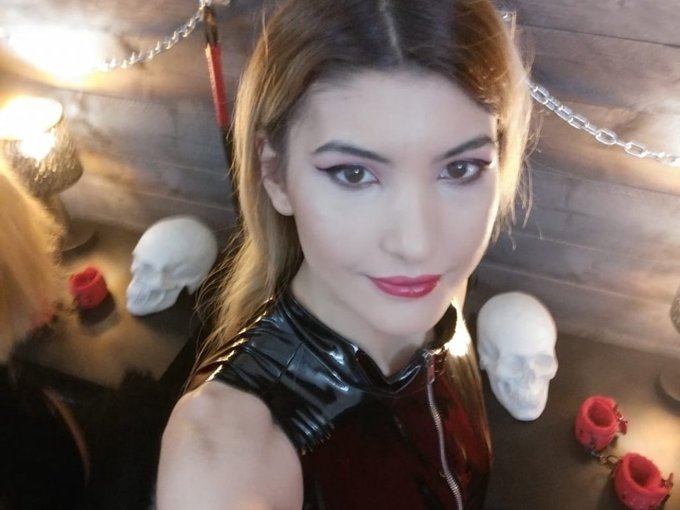 I could be yours right now! Just call me: https://t.co/Pp5zAr2Qgg  @getmenaked @HotAdultModels @bbnaked @nakedwomentime @BabeHeavenTV @Hawker881_Promo