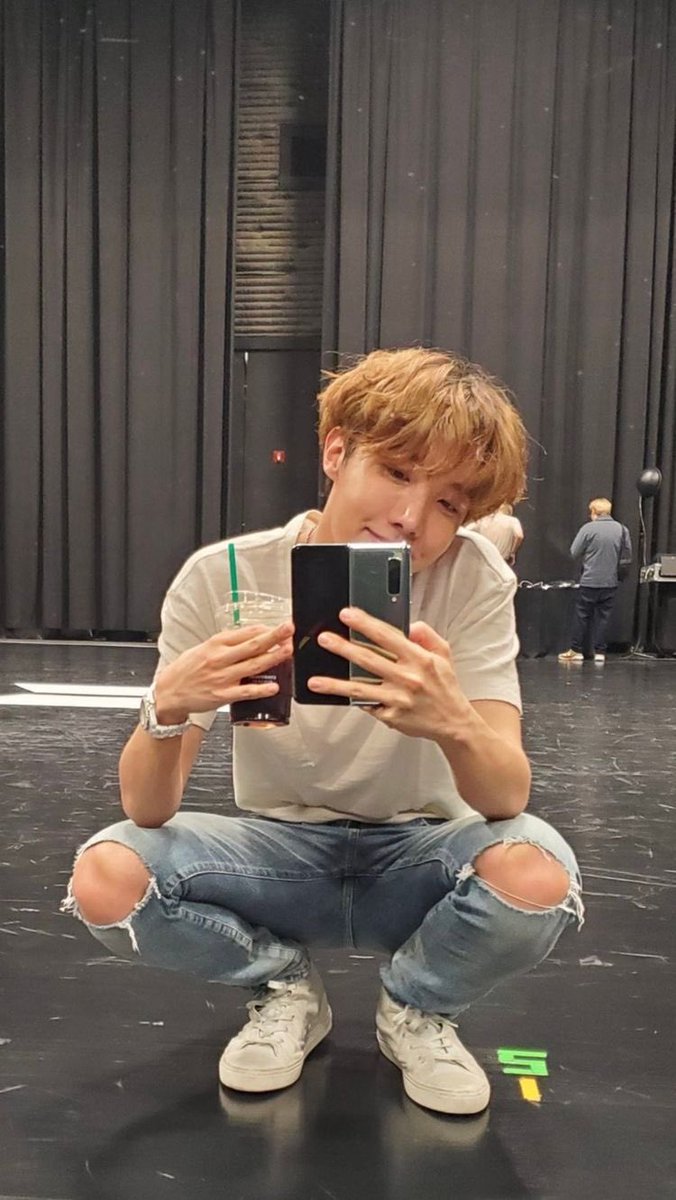 Our sunshine ☀️ #GetWellSoonJhope