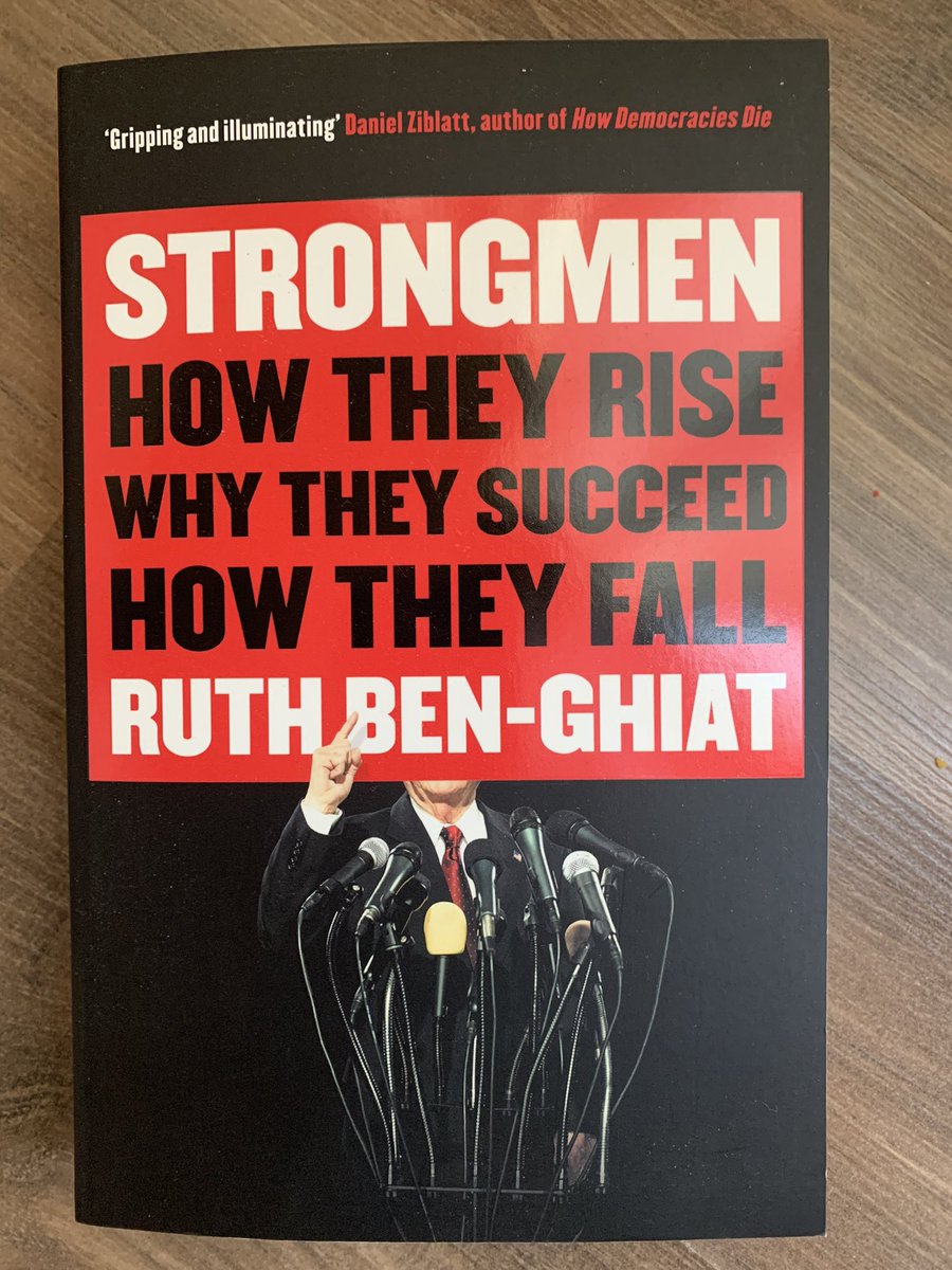 bkksnow's tweet image. ระบอบเผด็จการทั่วโลกเน้นควบคุม 4 อย่าง: สื่อ, องค์กรที่จัดการเลือกตั้งและองค์กรตรวจสอบคอร์รัปชั่น, ศาล และภาคประชาสังคม- หากควบคุมได้สำเร็จก็ไม่เหลือกลไกตรวจสอบถ่วงดุล สามารถอยู่ในอำนาจได้ยาวนานแม้บริหารประเทศล้มเหลวและไม่ได้รับการยอมรับจากประชาชน #ไม่เอาพรบควบคุมภาคประชาสังคม