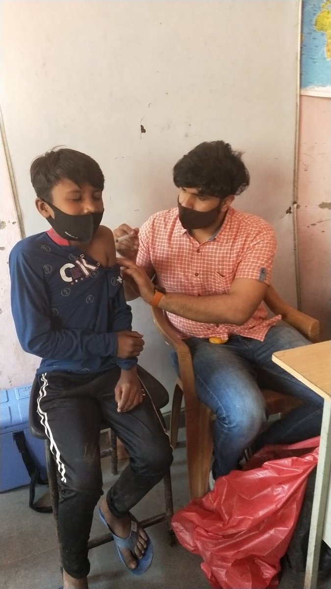 DMCentralDelhi's tweet photo. @DMCentralDelhi @DLCWCENTRAL WWO @anu_radha__ organized special vaccination camp for 12-14 yrs of children for 1st dose at Pakistani Hindu refugee camp, Majnu Ka Tila.

#delhiFightsCorona
#CentralDelhiFightsCorona https://t.co/JR1Jkduztm