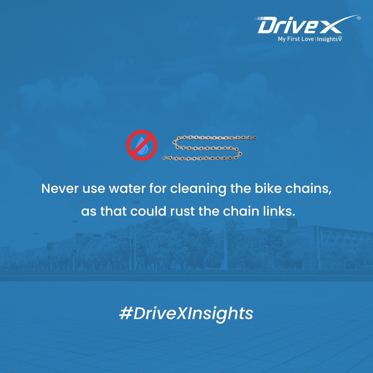 the_drivex's tweet image. Never use water for cleaning the bike chains, as that could rust the chain links.
#Drivex #BikeChain #ChainCleaning #DriveXInsights #BikeTips #MaintainanceTips