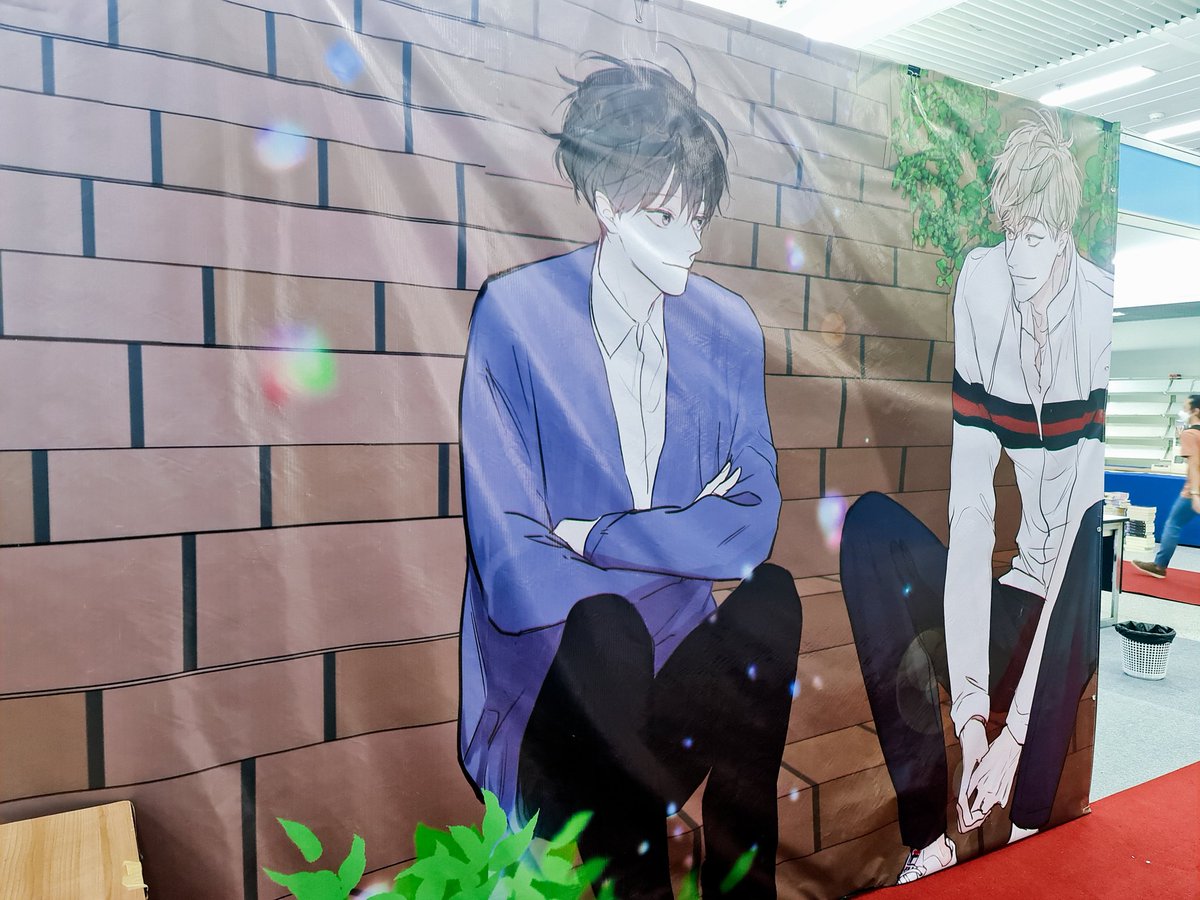 ครึ่งวัน ..พี่ฮูกได้เท่านี้ ☺️☺️

คุณกรีนและสนพ. น่ารักมากเช่นเคยฮะ นาทีสุดท้ายจริงๆ  #งานหนังสือมีนากับพี่ฮูกบูธB87