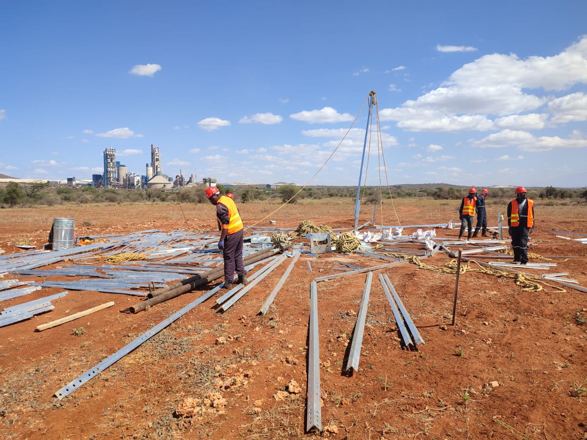 Tower erection has commenced on the 105Km 132kV Sultan Hamud-Loitokitok TL. The project will offer reliable power access that will spur economic growth in Kajiado South and supply power to National Cement Company Limited (NCCL) at Merrueshi through a Line-In-Line-Out stretch.