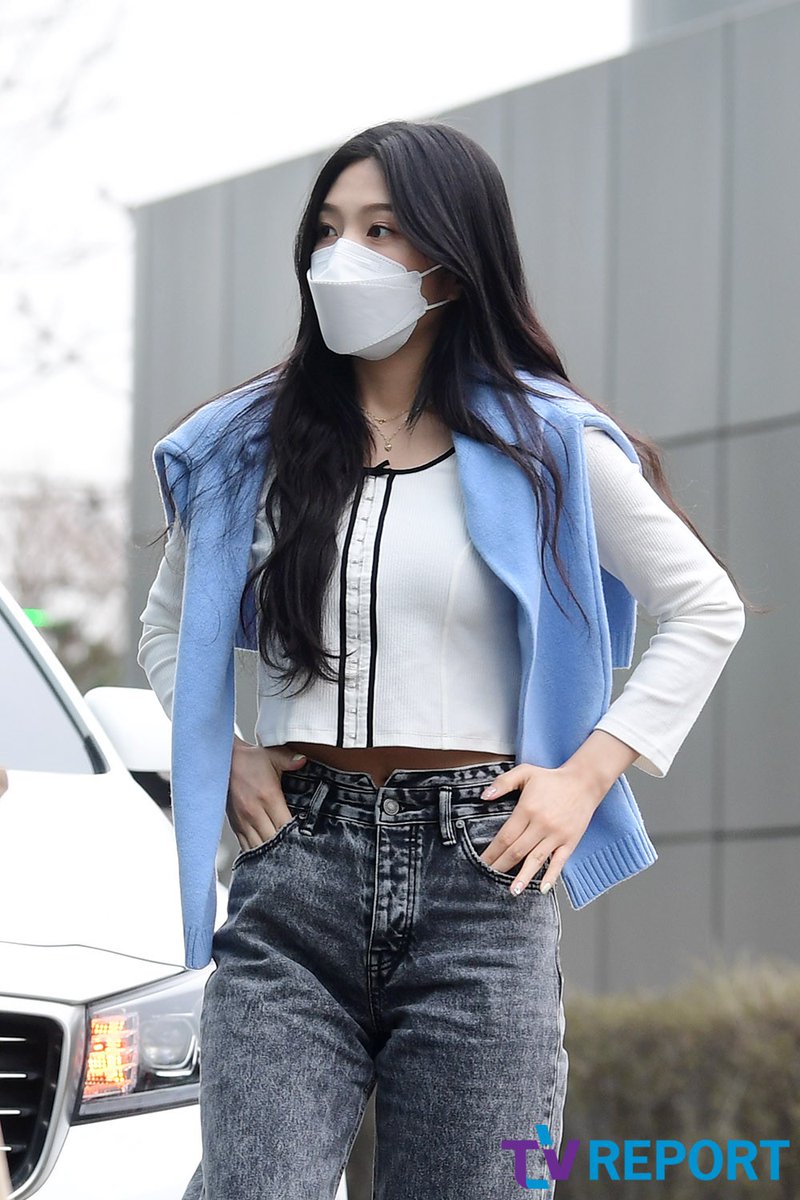 tweetjoy903's tweet photo. พี่จอยร่างนี้คือ Chef kiss  😙

#JOY #조이  #RedVelvet #레드벨벳 @RVsmtown https://t.co/DymrDBX3VW
