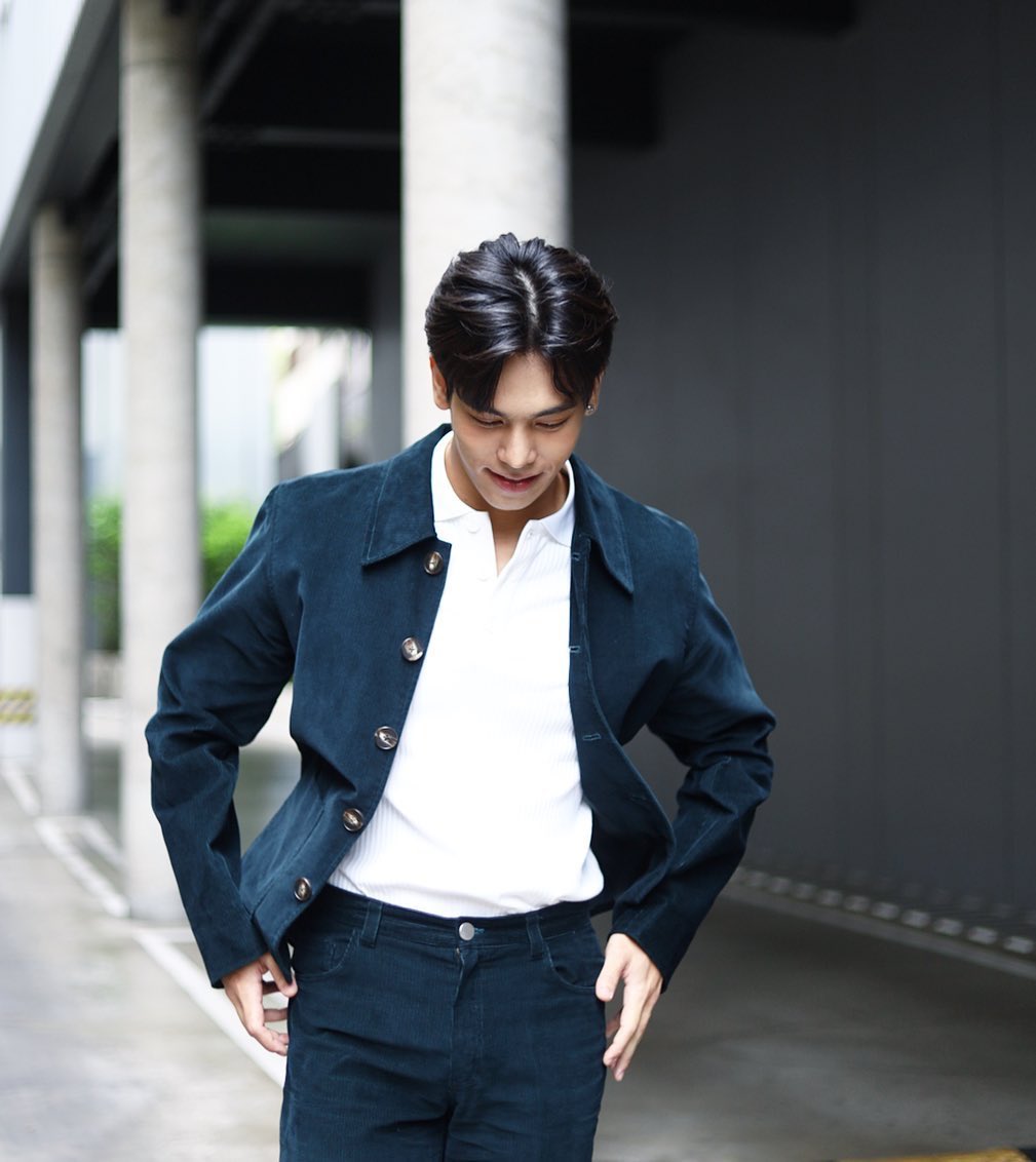 TREPORAPATFC's tweet photo. [treporapat] IG Update 

อยากอยู่กลางใจแต่ทำไมอยู่ไกลจางงงง😖 @.pmith #pmith

#treporapat https://t.co/FXA4zz38zS