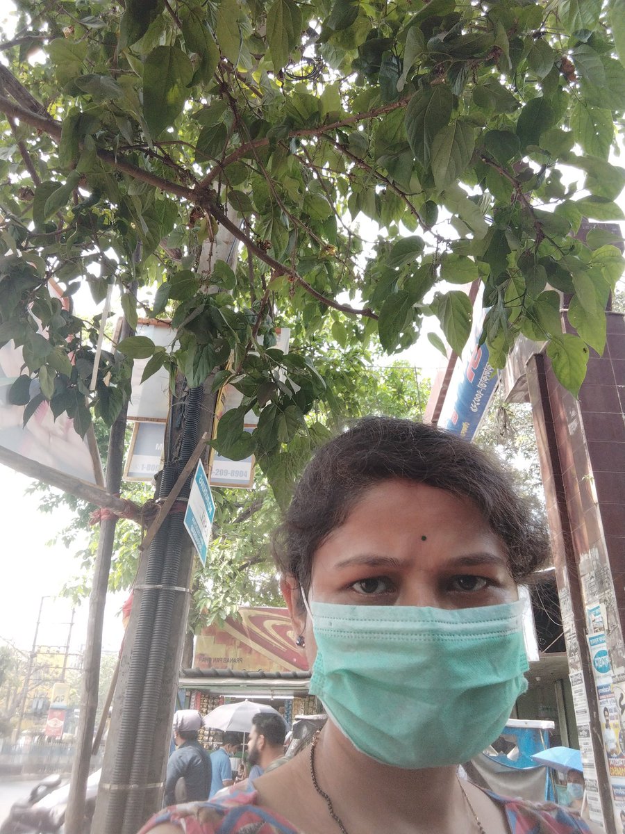 arpana_dhar's tweet photo. #TreesCut
Don't do this 🙏🙏🙏
#Dhup me chal rahe logo se puchho
#Vriksha ki ahmiyat. Plz 🙏🙏 mat ka to inhe 🙏🙏 https://t.co/fAZN1aHBkh